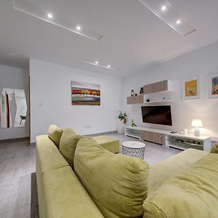 Top Floor Apt With Common Pool Close To All Amenities San Pawl il-Baħar Eksteriør billede