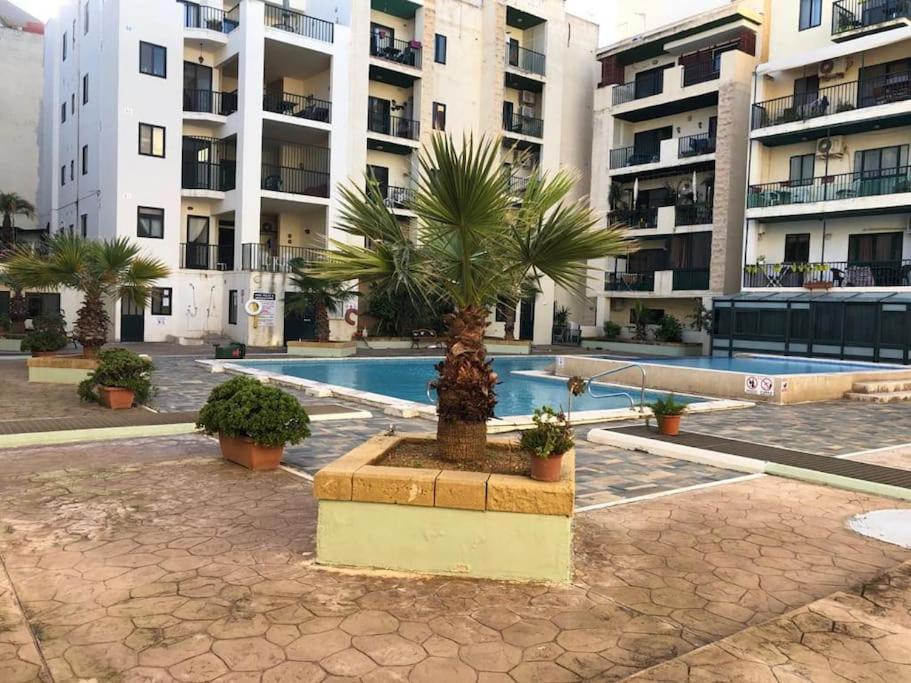 Top Floor Apt With Common Pool Close To All Amenities San Pawl il-Baħar Eksteriør billede
