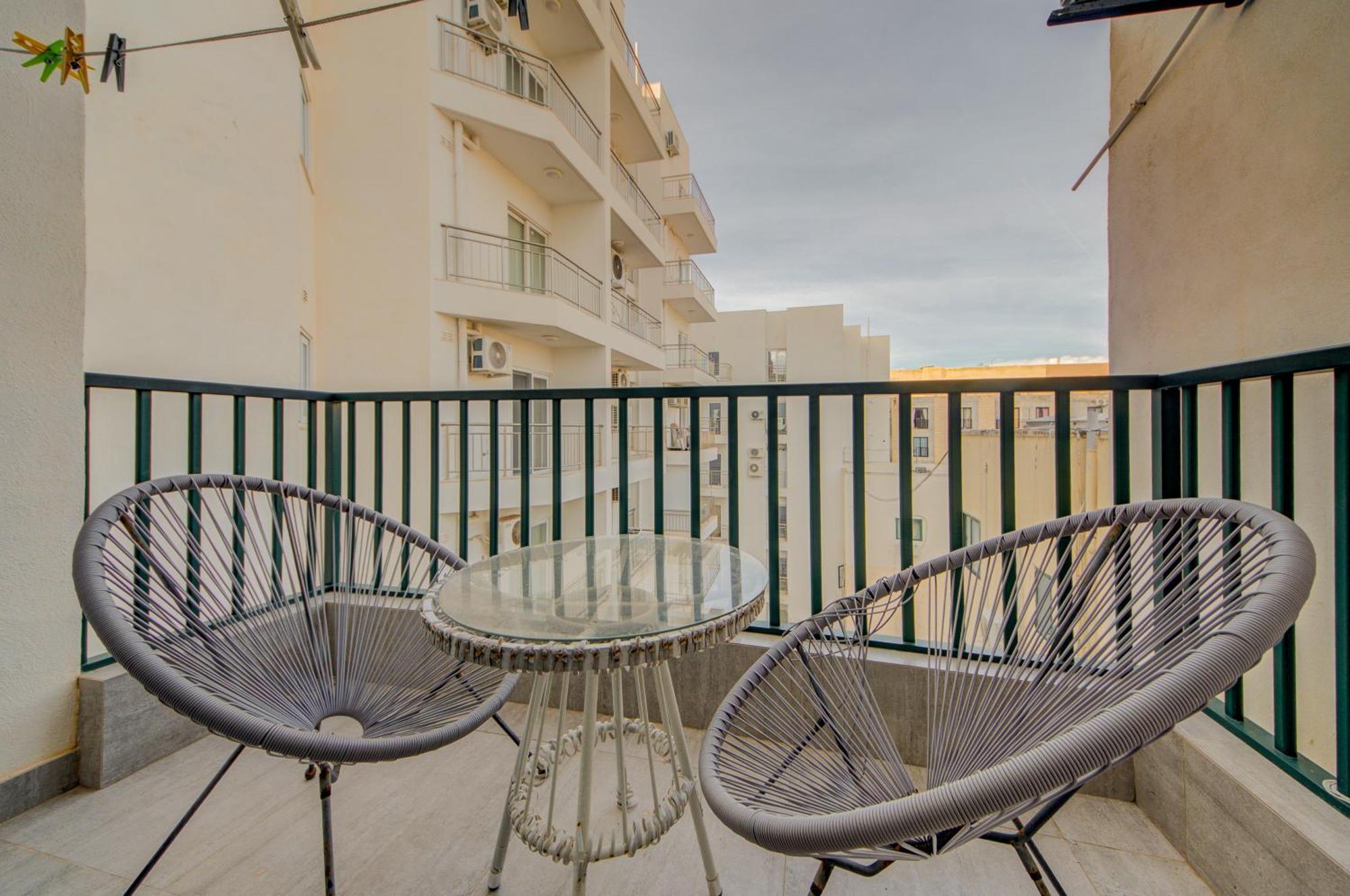 Top Floor Apt With Common Pool Close To All Amenities San Pawl il-Baħar Eksteriør billede