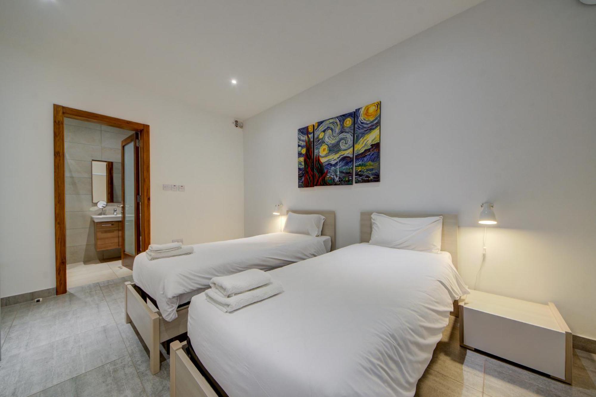 Top Floor Apt With Common Pool Close To All Amenities San Pawl il-Baħar Eksteriør billede