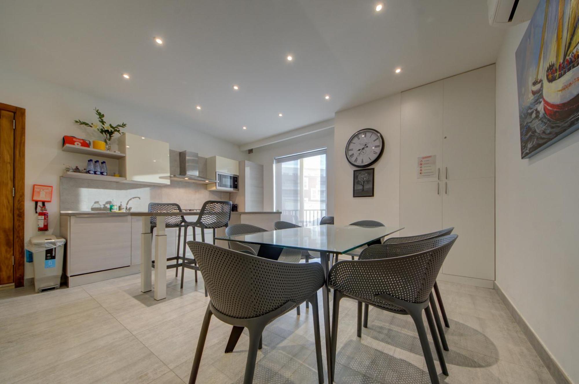 Top Floor Apt With Common Pool Close To All Amenities San Pawl il-Baħar Eksteriør billede