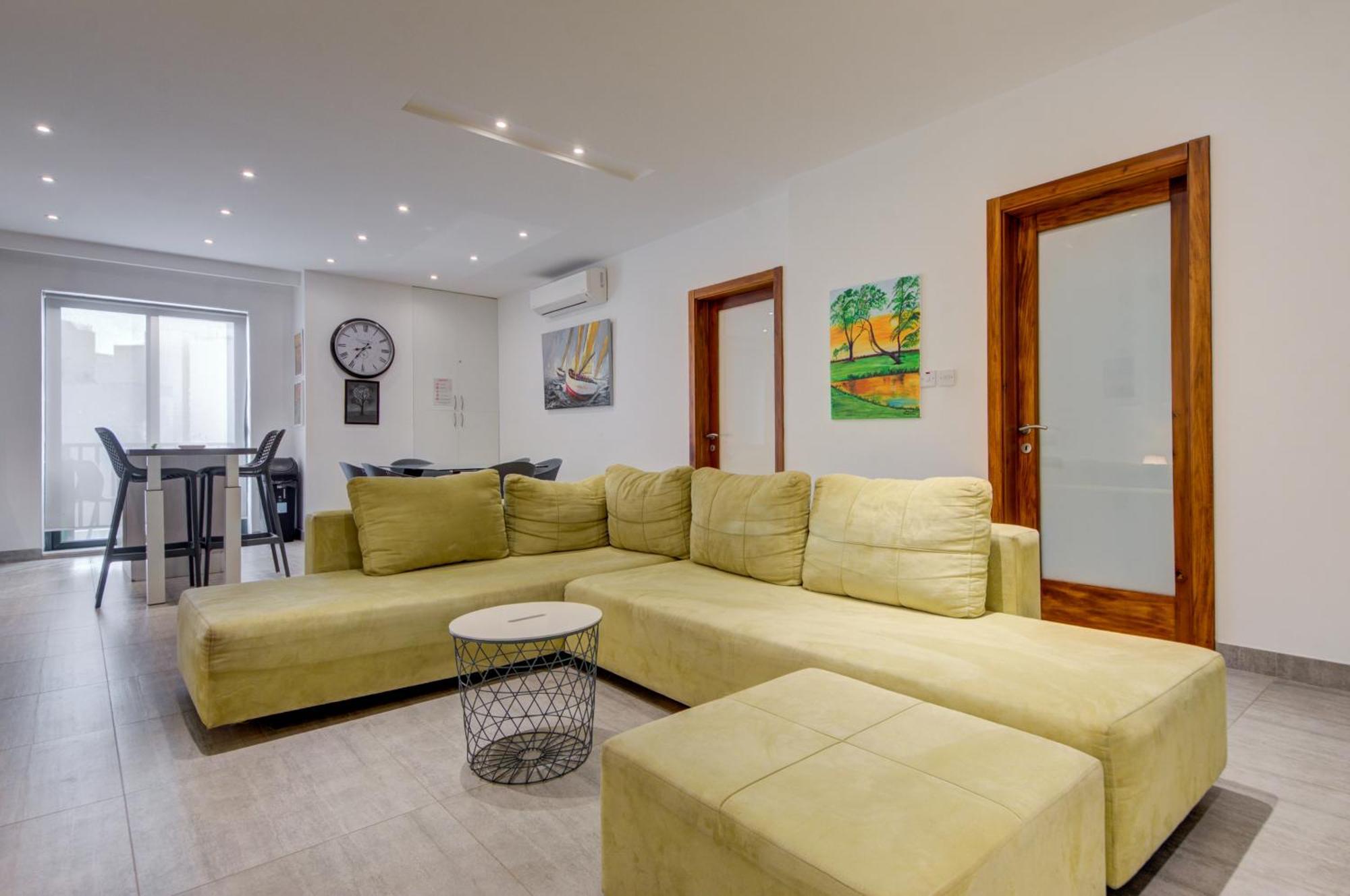 Top Floor Apt With Common Pool Close To All Amenities San Pawl il-Baħar Eksteriør billede