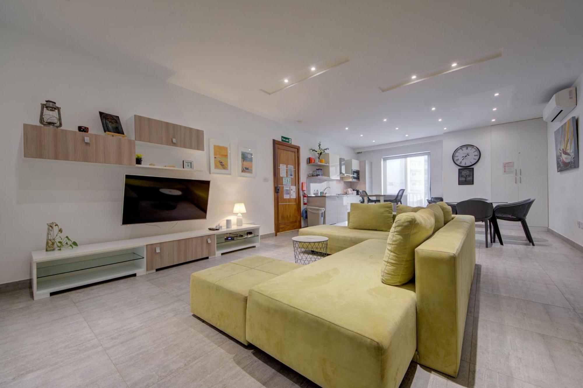 Top Floor Apt With Common Pool Close To All Amenities San Pawl il-Baħar Eksteriør billede