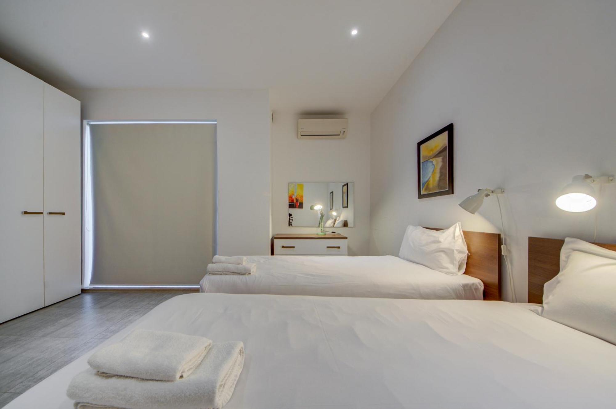 Top Floor Apt With Common Pool Close To All Amenities San Pawl il-Baħar Eksteriør billede