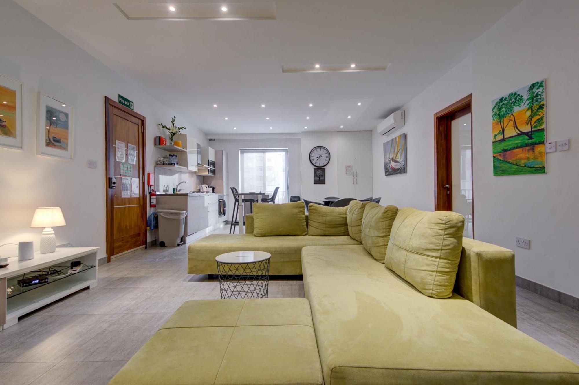 Top Floor Apt With Common Pool Close To All Amenities San Pawl il-Baħar Eksteriør billede