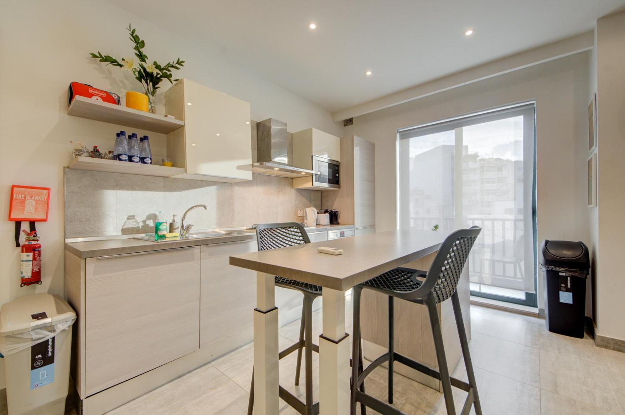 Top Floor Apt With Common Pool Close To All Amenities San Pawl il-Baħar Eksteriør billede