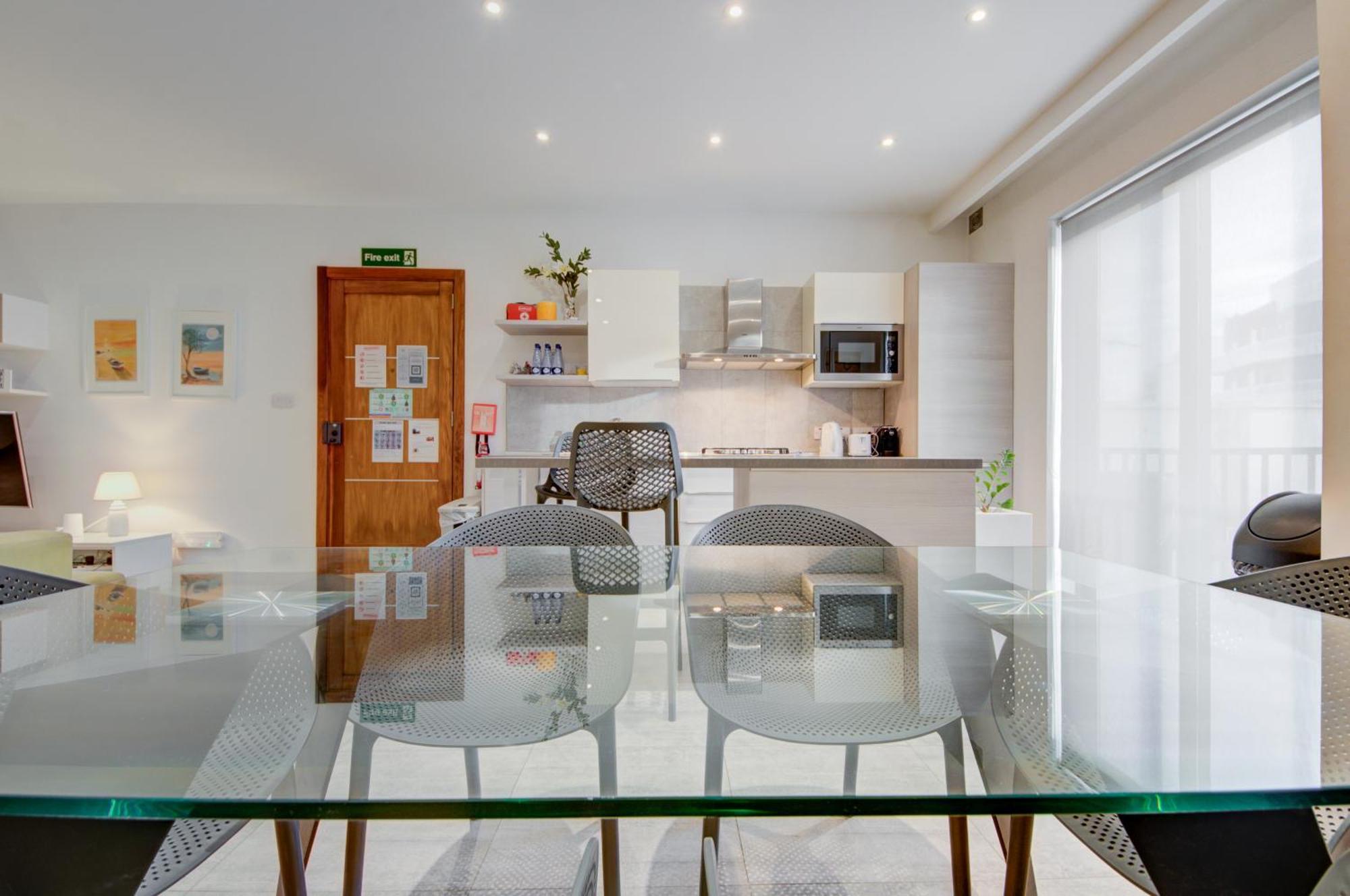 Top Floor Apt With Common Pool Close To All Amenities San Pawl il-Baħar Eksteriør billede